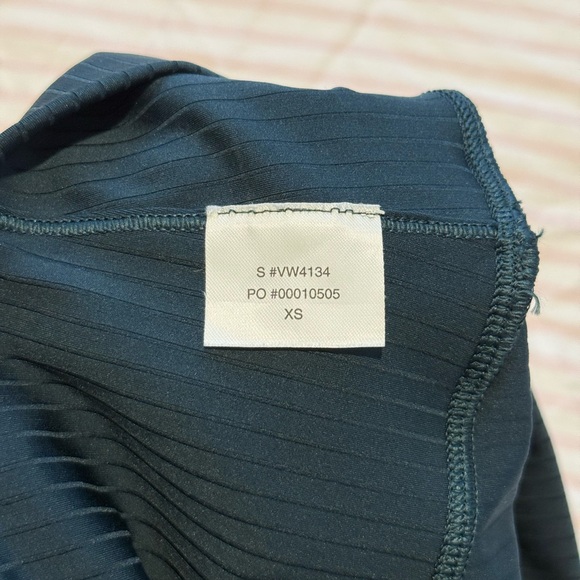 Vuori Inversion Rib Legging - Picture 4 of 4